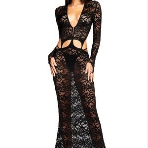 Perfect date night black dress